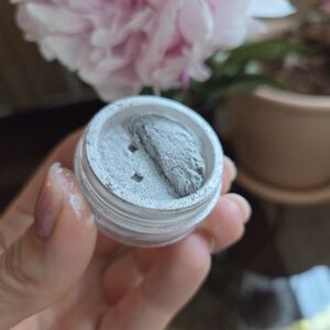 Bare Minerals Shimmering Silver Loose Powder For Eyes - PLATINUM